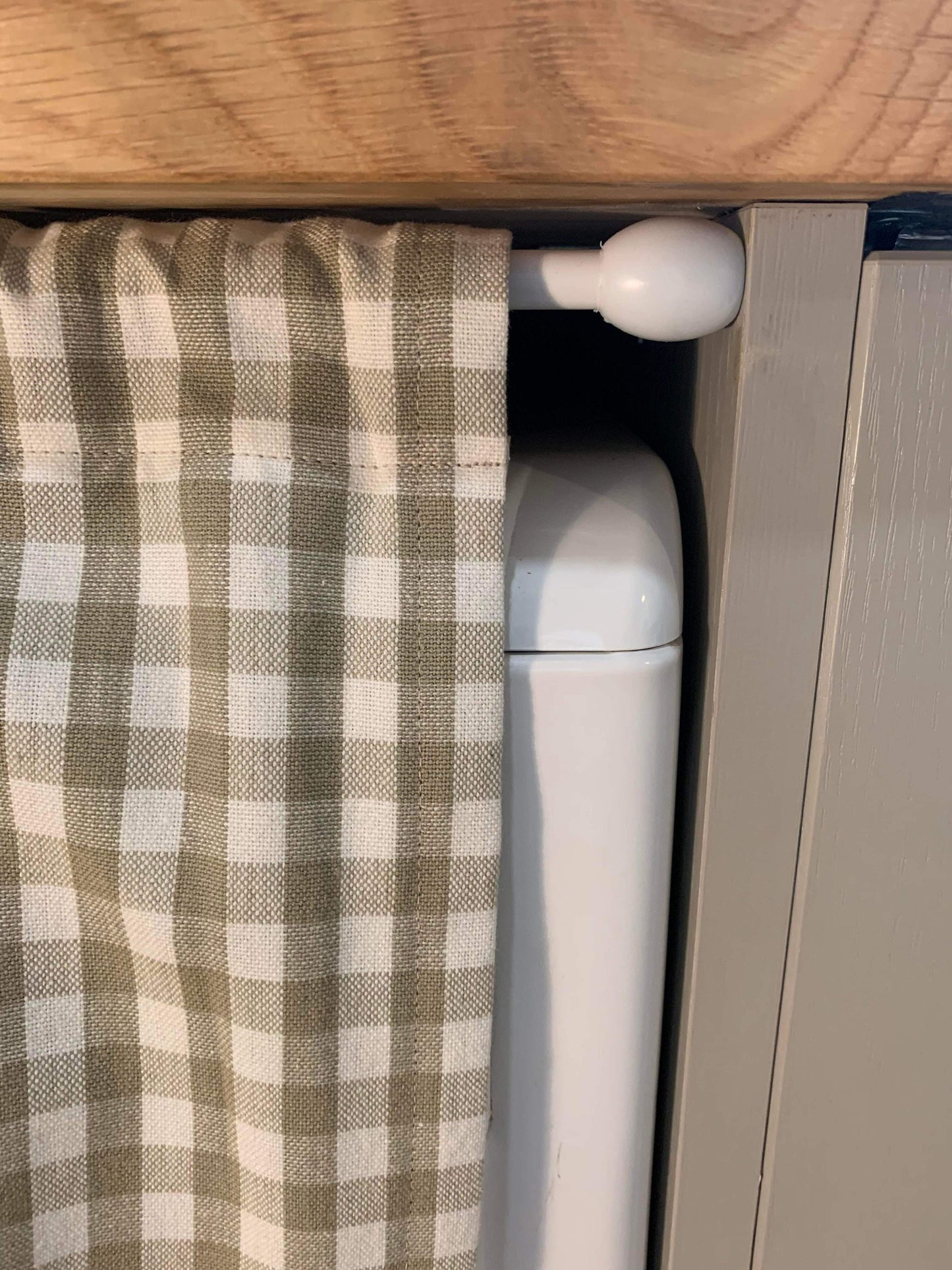 Gingham Hideaway Curtain in Beige