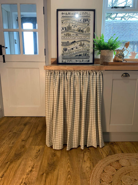 Gingham Hideaway Curtain in Beige