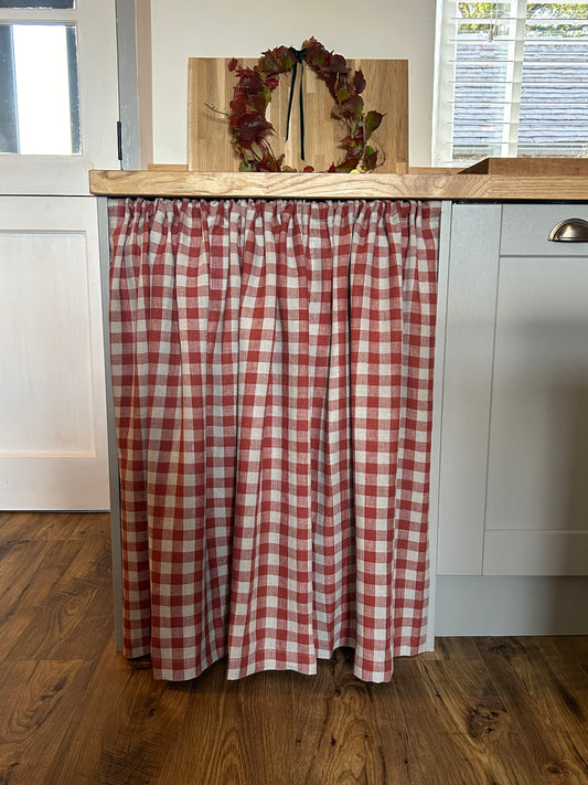 Gingham Hideaway Curtain in Brick